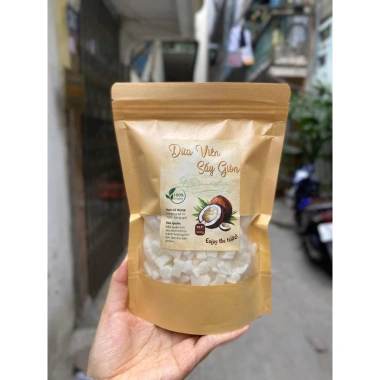 Mứt Dừa Viên Sấy Giòn 300g - Hương Vị Ngon, Giảm Giá Đặc Biệt 140.000 VND