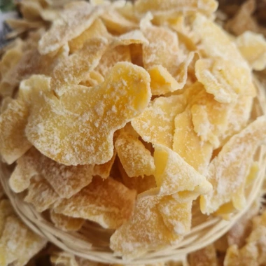 Mứt Gừng Lát Luka Food 400g - Đậm đà vị gừng tươi, cay nồng, ít ngọt, ấm bụng, an toàn vệ sinh, chỉ 54.000 VND