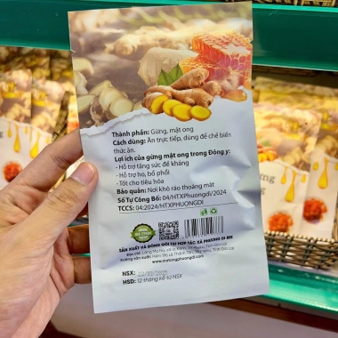 Mứt gừng mật ong sấy dẻo Gia Lai Đặc sản Minh Hương 50g - Giá chỉ 30.000đ