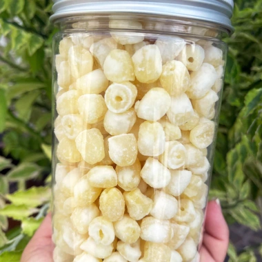 Mứt hạt sen Huế 500gr đường phèn ít ngọt - Giá ưu đãi 140.000 VND
