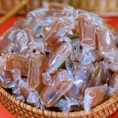 Mứt Mãng Cầu Quấn Viên Sên Đường Chua Ngọt - Giấy Kiếng, Giá 84.000 VNĐ, Giảm Giá