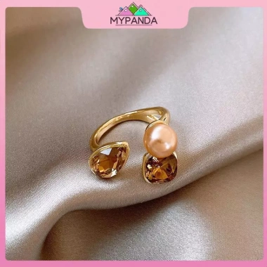 MYPANDA Nhẫn Hình Học Pha Lê Champagne và Ngọc Trai Kim Loại – Tinh Tế Dành Cho Dự Tiệc, Giá 51.260₫ 2 MYPANDA Nhẫn Hình Học Pha Lê Champagne và Ngọc Trai Kim Loại – Tinh Tế Dành Cho Dự Tiệc, Giá 51.260₫ 2