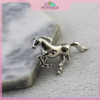 MYPANDA phụ kiện thời trang retro nam - huy hiệu ngựa, mũ, túi, khăn cổ, trâm cài áo - giá 62.040đ 7