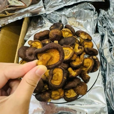Nấm Hương Sấy Giòn Thăng Hoa - Snack Healthy Không Dầu Mỡ, Không Đường, Giá 199.000₫ (Giảm từ 242.780₫)