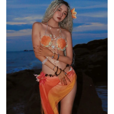 Nàng Cam San Hô – Bikini vỏ sò cam, tặng dây chuyền, 2 kẹp hoa, chip – 1,300,000₫ 5 Nàng Cam San Hô – Bikini vỏ sò cam, tặng dây chuyền, 2 kẹp hoa, chip – 1,300,000₫ 5