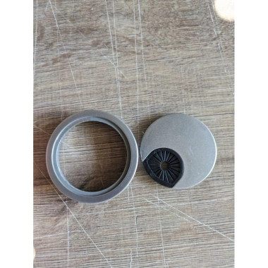 Nắp đậy mặt bàn đi dây điện – Tiết kiệm không gian, giá 10.000₫, giảm từ 12.200₫ 2 Nắp đậy mặt bàn đi dây điện – Tiết kiệm không gian, giá 10.000₫, giảm từ 12.200₫ 2