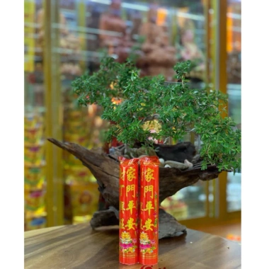 Nến phòng gió chống gió - Đèn cầy 36.000đ giảm còn 30.000đ, giữ lửa ổn định, không bị tắt