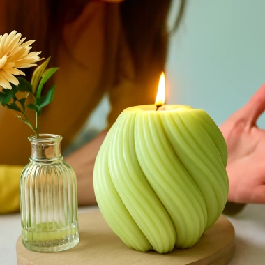 Nến Thơm Hình Xoắn Nhỏ Nhiều Màu - Trang Trí Nhà Cửa, Lễ Tết, Quà Biếu Tặng 35K