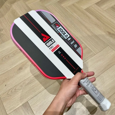 NFC Joola 3S Dual Mặt Carbon - Vợt Pickleball Nhẹ, Bền, Giá Ưu Đãi 365k 9 NFC Joola 3S Dual Mặt Carbon - Vợt Pickleball Nhẹ, Bền, Giá Ưu Đãi 365k 9