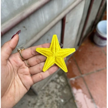 Ngôi sao vàng thêu vải ủi nhiệt - Sticker logo thêu, giá chỉ 8.000đ
