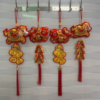Ngựa Vàng Trang Trí Tết 2.026 - Decor Treo Tường Dán Cứa Cao Cấp Giá 69k 8 Ngựa Vàng Trang Trí Tết 2.026 - Decor Treo Tường Dán Cứa Cao Cấp Giá 69k 8