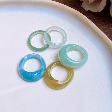 Nhẫn Acrylic Maillard Nữ Bộ 5 chiếc - Phong cách thời trang, giá chỉ 31.960₫ 5 Nhẫn Acrylic Maillard Nữ Bộ 5 chiếc - Phong cách thời trang, giá chỉ 31.960₫ 5