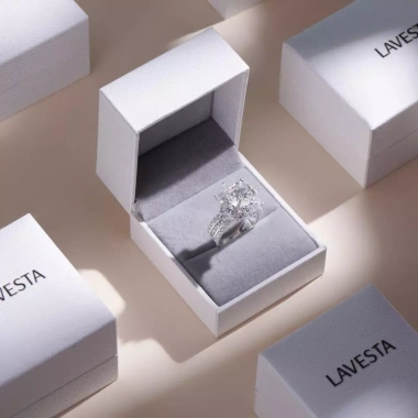 Nhẫn bạc nữ LAVESTA KC08 đá Moissanite 8 ly GRA - mặt hoa 8 cánh may mắn, phát tài, 2.385.000₫