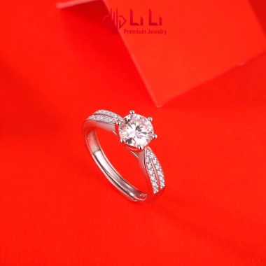 Nhẫn bạc nữ S925 Aidan - Đính kim cương Moissanite cao cấp, giá chỉ 2.399.000₫ 5 Nhẫn bạc nữ S925 Aidan - Đính kim cương Moissanite cao cấp, giá chỉ 2.399.000₫ 5
