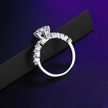 Nhẫn cầu hôn Moissanite 6.5 ly GRA Kann Jewelry giá ưu đãi 1.330.000 VND