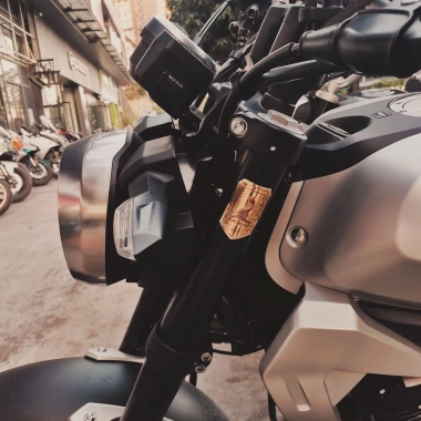 Nhãn Dán Phản Quang Kim Loại - Trang Trí Xe Hơi, Xe Đạp, Giá Ưu Đãi 116.599₫ 5 Nhãn Dán Phản Quang Kim Loại - Trang Trí Xe Hơi, Xe Đạp, Giá Ưu Đãi 116.599₫ 5