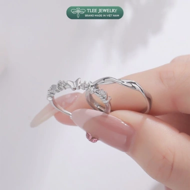 Nhẫn Đôi Bạc TLEE Đeo Nam Nữ Thiết Kế Xoắn Bóng, Đính Đá Tình Yêu - Giá Ưu Đãi 880k 5 Nhẫn Đôi Bạc TLEE Đeo Nam Nữ Thiết Kế Xoắn Bóng, Đính Đá Tình Yêu - Giá Ưu Đãi 880k 5