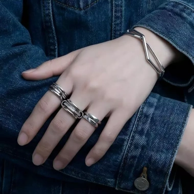 Nhẫn LEANA Ring phong cách nữ ánh sáng cao zirconia hai màu giảm còn 427.900₫
