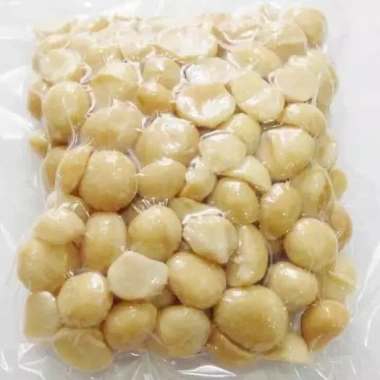 Nhân Mắc Ca Vỡ Đôi Loại 1 - Hạt Bùi Ngậy, Tiện Lợi, Tặng Táo Đỏ và Óc Chó, Tốt Cho Sức Khỏe