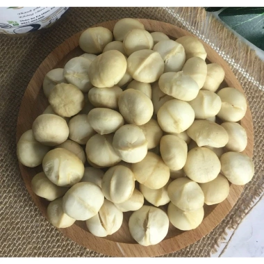 Nhân macca Đăk Lăk vỡ chín sạch thơm béo 500gr hút chân không Giá 89.000 VND
