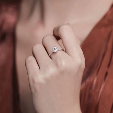 Nhẫn Moissanite 1 Carat Caterina Solitaire DR010 - Kiểm định GRA, Giá chỉ 1.790.000₫ 7 Nhẫn Moissanite 1 Carat Caterina Solitaire DR010 - Kiểm định GRA, Giá chỉ 1.790.000₫ 7