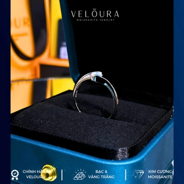 Nhẫn Nữ Moissanite 0,4ct Kim Cương Cong Mềm Mại – Chính Hãng VELOURA GRA VJN019 5 Nhẫn Nữ Moissanite 0,4ct Kim Cương Cong Mềm Mại – Chính Hãng VELOURA GRA VJN019 5