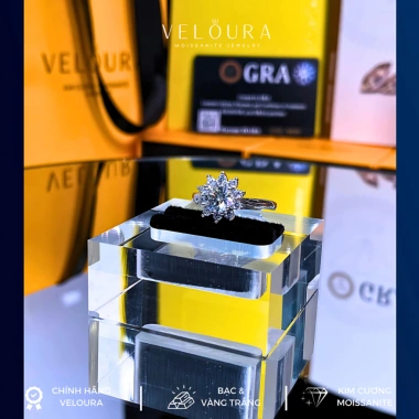 Nhẫn Nữ Moissanite 1 Carat VELOURA - Hoa Hướng Dương Cao Cấp, Giá chỉ 1.185.000 VND