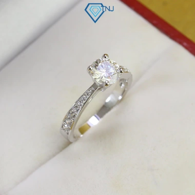 Nhẫn nữ Moissanite 6.5ly sang trọng, kiểm định GRA, xi bạch kim NNM1 - TNJ