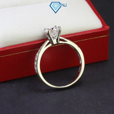 Nhẫn nữ Moissanite 6.5mm xi bạch kim, kiểm định GRA NNM39 - Giá chỉ 1.049.000đ