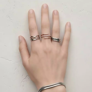 Nhẫn nữ tinh tế đá Cube Zirconia sáng bóng – Dùng hàng ngày, giảm còn 427.900₫