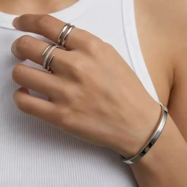 Nhẫn nữ tinh tế đá Cube Zirconia sáng bóng – Dùng hàng ngày, giảm còn 427.900₫