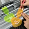 Nhãn vali di động PVC trong suốt hình trái tim huỳnh quang – Chống mất thẻ du lịch, bền chắc, giá chỉ 38.124₫ 4