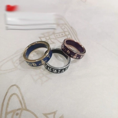 Nhẫn Vivienne Westwood Sao Thổ Ống Dẫn Men - Phong Cách Punk, Giá 177,641₫ 4 Nhẫn Vivienne Westwood Sao Thổ Ống Dẫn Men - Phong Cách Punk, Giá 177,641₫ 4