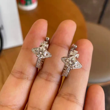 Nhẫn Vivienne Westwood Zircon Kim Cương Điều Chỉnh Size Nữ Hàng Ngày Giá 209.193₫