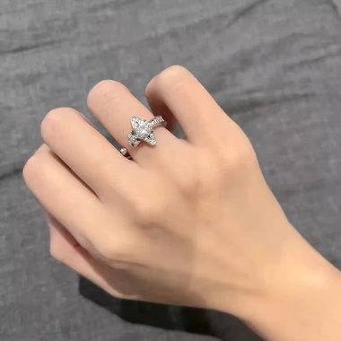 Nhẫn Vivienne Westwood Zircon Kim Cương Điều Chỉnh Size Nữ Hàng Ngày Giá 209.193₫