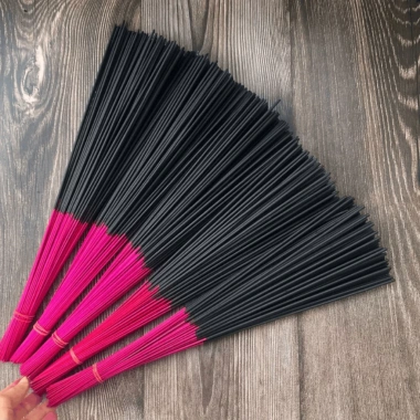 Nhang Trám Đen 500 cây 38cm - Thắp Tết 60‑90 phút, Hương Thảo Mộc, Không Cuộn Tàn, Giá ưu đãi 45.000₫ 3 Nhang Trám Đen 500 cây 38cm - Thắp Tết 60‑90 phút, Hương Thảo Mộc, Không Cuộn Tàn, Giá ưu đãi 45.000₫ 3