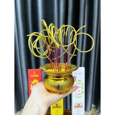 Nhang Vàng Ánh Kim Cuộn Tàn 6 Tài Lộc nén 38cm, Thảo mộc, ít khói, 53.500, tặng 1 2 Nhang Vàng Ánh Kim Cuộn Tàn 6 Tài Lộc nén 38cm, Thảo mộc, ít khói, 53.500, tặng 1 2