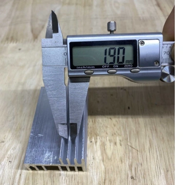 Nhôm tản nhiệt 2 tầng 7 cánh 7cm 2 vế 70x44x29mm - Linh kiện điện tử Quỳnh Diễn 7 Nhôm tản nhiệt 2 tầng 7 cánh 7cm 2 vế 70x44x29mm - Linh kiện điện tử Quỳnh Diễn 7