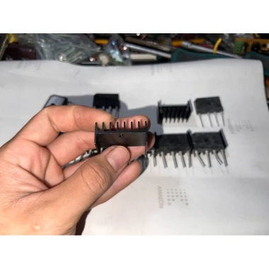 Nhôm tản nhiệt diode chỉnh lưu có chân hàn - Giá ưu đãi 8.500₫ TPHCM 3 Nhôm tản nhiệt diode chỉnh lưu có chân hàn - Giá ưu đãi 8.500₫ TPHCM 3