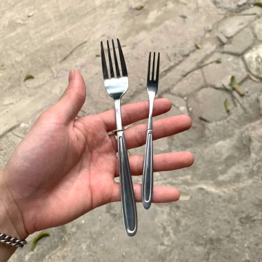 Nĩa inox 304 ăn trái cây, dĩa bít tết HAKI DN413 - cứng cáp, bền đẹp, chỉ 35.000 VND