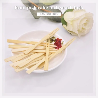 Nĩa tre dùng một lần ăn trái cây - Thân thiện môi trường, giảm giá 19.5k còn 15.8k
