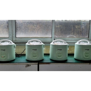 Nồi cơm điện Sunhouse 1.8L SHD8.665 – Giá chỉ 889.000₫, tiết kiệm năng lượng, đa chức năng 9