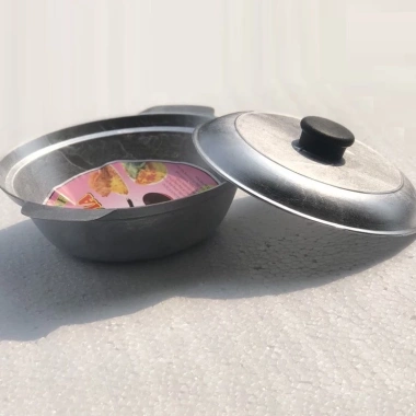 Nồi Gang 20cm kèm nắp - Hấp nghêu, kho thịt, lý tưởng cho quán ăn, 52.000 VND