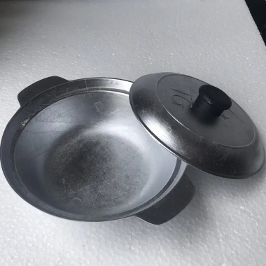 Nồi Gang 20cm kèm nắp - Hấp nghêu, kho thịt, lý tưởng cho quán ăn, 52.000 VND 5 Nồi Gang 20cm kèm nắp - Hấp nghêu, kho thịt, lý tưởng cho quán ăn, 52.000 VND 5