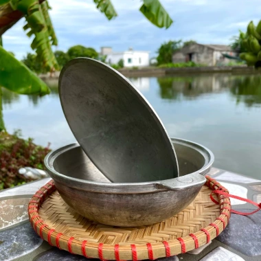 Nồi Gang Đúc Liền Khối - Dày Dặn, Nguyên Chất, Kích Thước Đủ, Đựng Kho Cá và Thịt - Giá 229.000đ Giảm 54.960đ