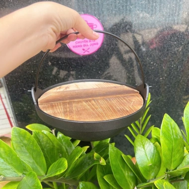 Nồi lẩu gang 20-24cm nắp gỗ, quai kiểu Nhật, dày dặn, đa năng nấu canh - 199k
