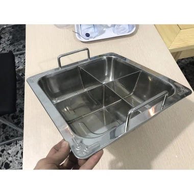 Nồi nấu lẩu inox 4 ngăn, xoong 4 đáy – Giá ưu đãi 660.000đ, giảm từ 825.000đ 4 Nồi nấu lẩu inox 4 ngăn, xoong 4 đáy – Giá ưu đãi 660.000đ, giảm từ 825.000đ 4