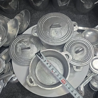 Nồi nhôm đúc mini 10cm T014 và 8,5cm T015 - Giá 105.000, chất lượng cao, tiện lợi