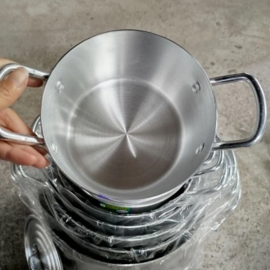 Nồi nhôm xoong tinh khiết loại 1 dày đẹp, chất lượng cao 16-30cm - Giá chỉ 89.900 VND 2 Nồi nhôm xoong tinh khiết loại 1 dày đẹp, chất lượng cao 16-30cm - Giá chỉ 89.900 VND 2