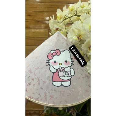 Nón lụa cao cấp Hello Kitty quai dài che nắng mưa, áo dài, đi lễ, đi biển - 180k 5 Nón lụa cao cấp Hello Kitty quai dài che nắng mưa, áo dài, đi lễ, đi biển - 180k 5